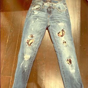 Judy blue jeans with leopard